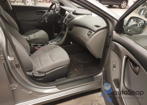 2013 Hyundai Elantra Gls z USA, uszkodzony, nr VIN KMHDH4AE8DU930671